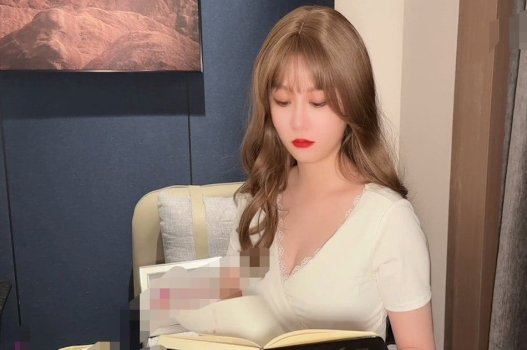 Cháu trai lên phố ở nhờ nhà chú để ôn thi đại học bị dì gạ tình