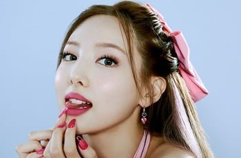 Nayeon TWICE bị bắt gặp quan hệ tình dục với đại gia
